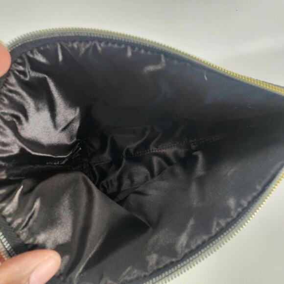 Tarte Black Cosmetic Makeup Bag Pouch W/ Pink Tassel Gold Plated Small Clutch - Picture 3 of 6